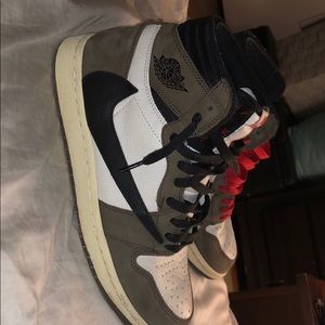 Travis Scott AJ1
